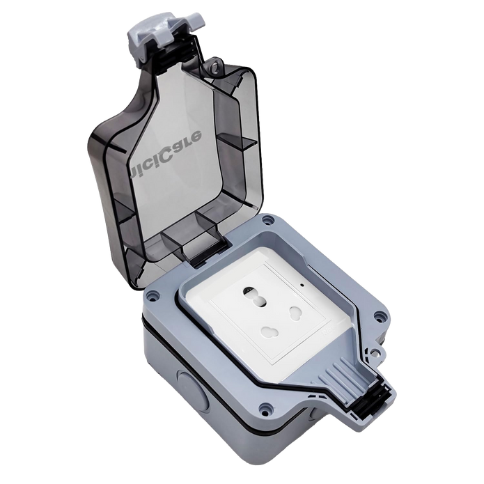 amiciCare standard single outdoor socket box