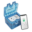 amiciCare WiFi socket with illustrative Smart Life phone screen